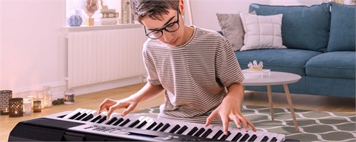 [Yamaha gợi ý] Top 4 cây đàn organ cho người mới học chơi, giá rẻ, chất lượng tốt