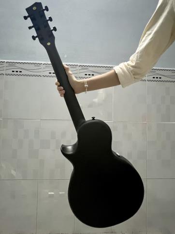 CẦN PASS LẠI ĐÀN GUITAR GẤP!!!! 