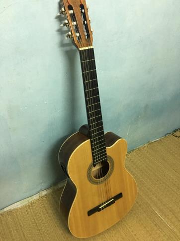 Đàn guitar CNG - 2CF/H giá ngon