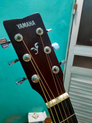 Đàn guitar yamaha f310, mới 85%