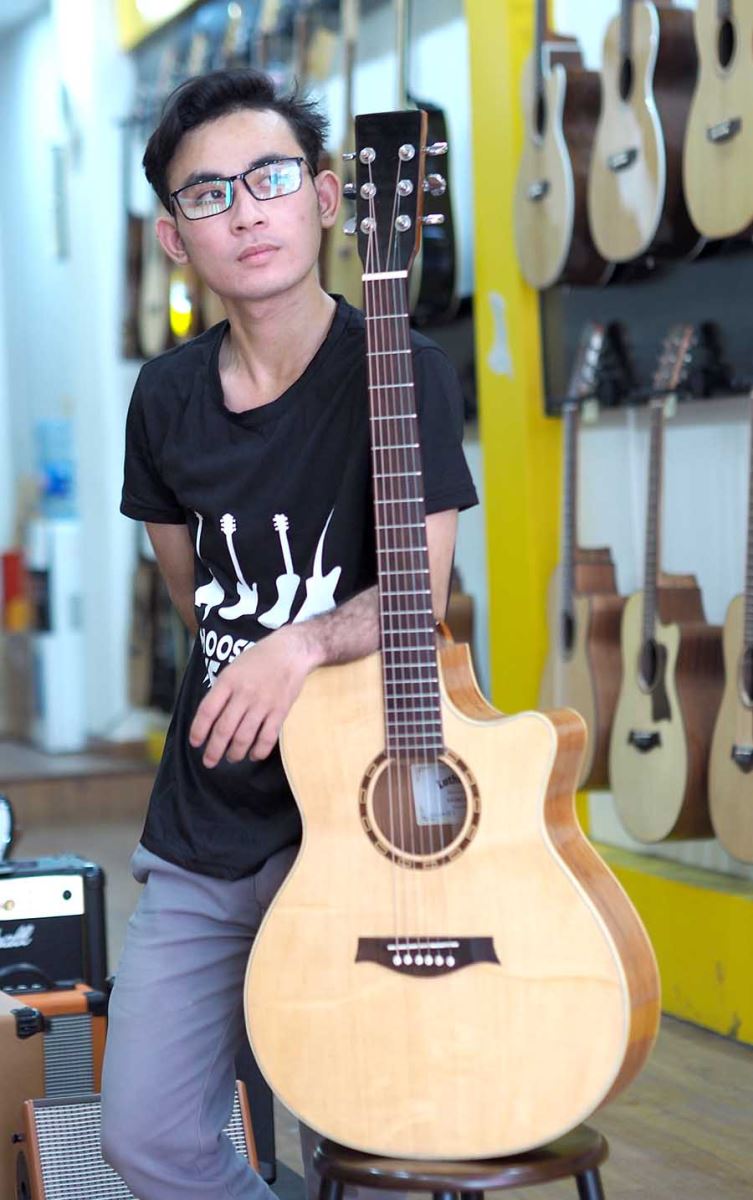 đàn guitar acoustic luthierV LV150