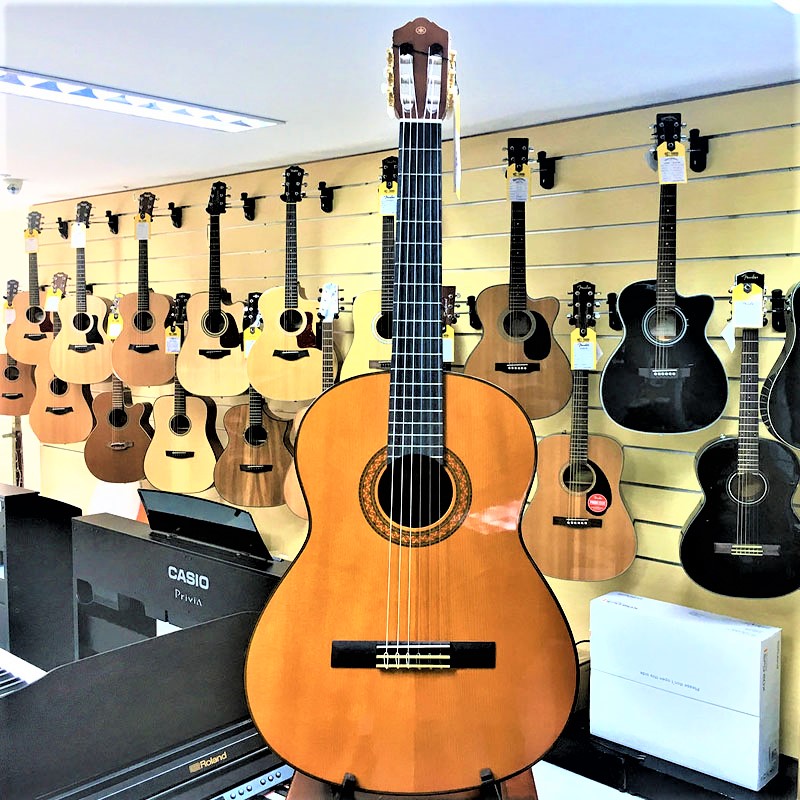 đàn guitar classic yamaha c70 chính hãng giá rẻ