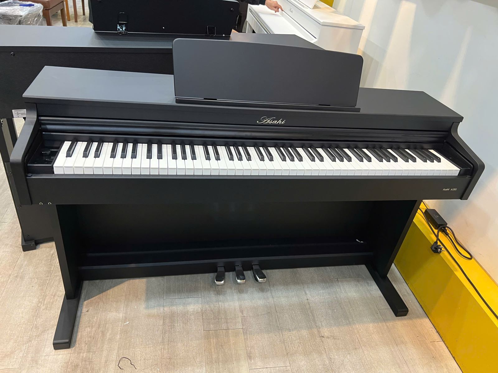 đàn piano điện asahi a201