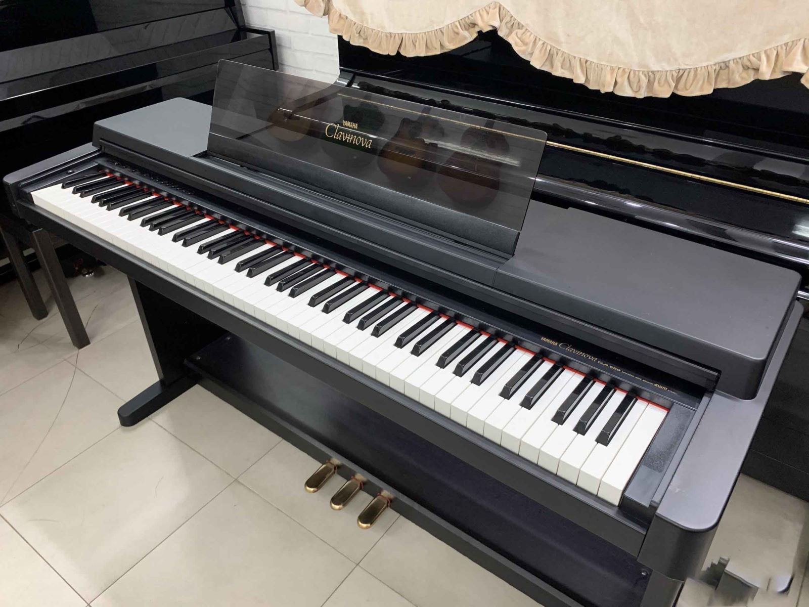 đàn piano điện yamaha clp560 giá rẻ