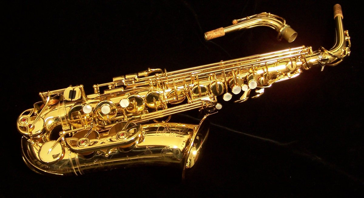 ảnh kèn saxophone yamaha tenor yts82z