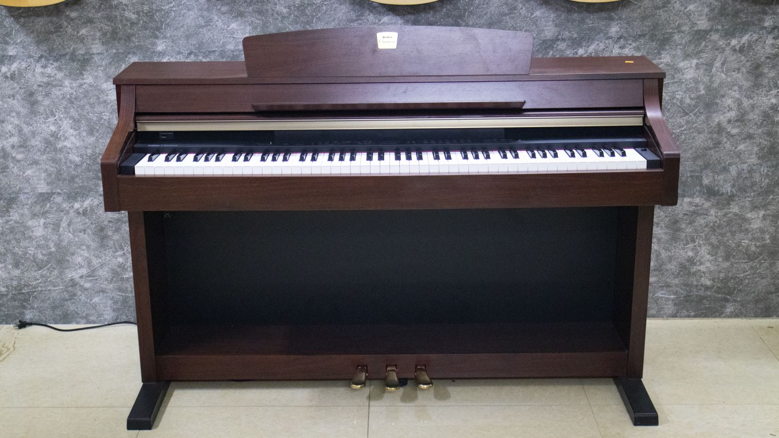 đàn piano điện yamaha clp-330
