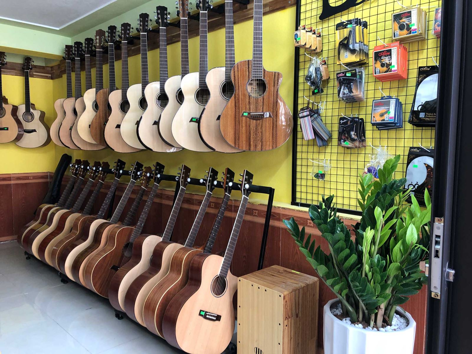 shop guitar đồng nai